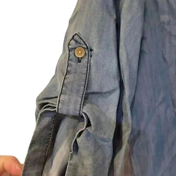 Aqua Women's Blue Med. Wash Tencil Chambray 1/2 Button Front Shirt w Collar & Po - Picture 5 of 9